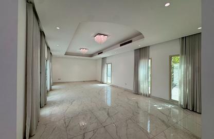 Villa - 4 Bedrooms - 5 Bathrooms for rent in Janabiya - Northern Governorate