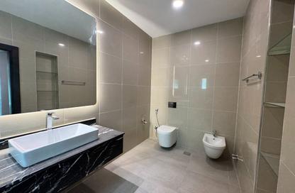 Villa - 4 Bedrooms - 5 Bathrooms for rent in Janabiya - Northern Governorate