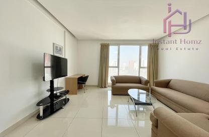 Apartment - 2 Bedrooms - 2 Bathrooms for rent in Al Juffair - Capital Governorate