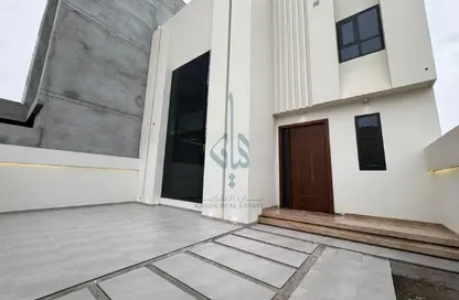 Villa - 4 Bedrooms - 6 Bathrooms for sale in Malkiyah - Northern Governorate