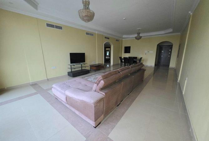 1002575 - Property Image 2