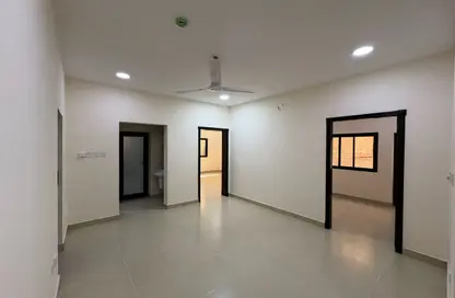 Apartment - 3 Bedrooms - 3 Bathrooms for rent in Bu Kowarah - Riffa - Southern Governorate