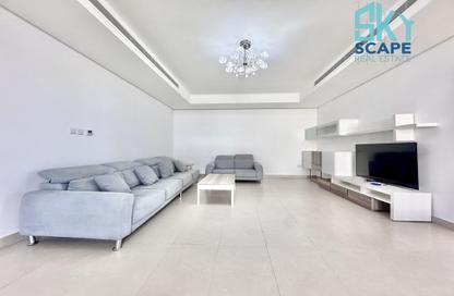 Apartment - 2 Bedrooms - 2 Bathrooms for rent in Seef - Capital Governorate