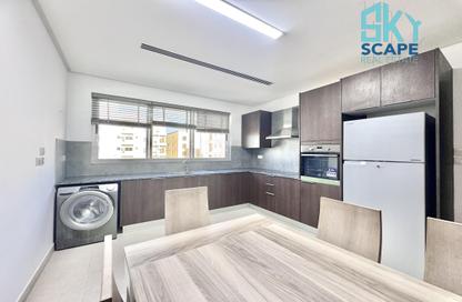 Apartment - 2 Bedrooms - 2 Bathrooms for rent in Seef - Capital Governorate