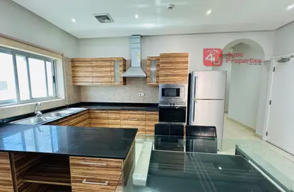 Apartment - 2 Bedrooms - 2 Bathrooms for rent in Janabiya - Northern Governorate