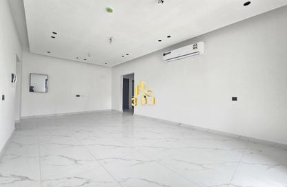Apartment - 5 Bedrooms - 4 Bathrooms for sale in Al Bahair - Riffa - Southern Governorate