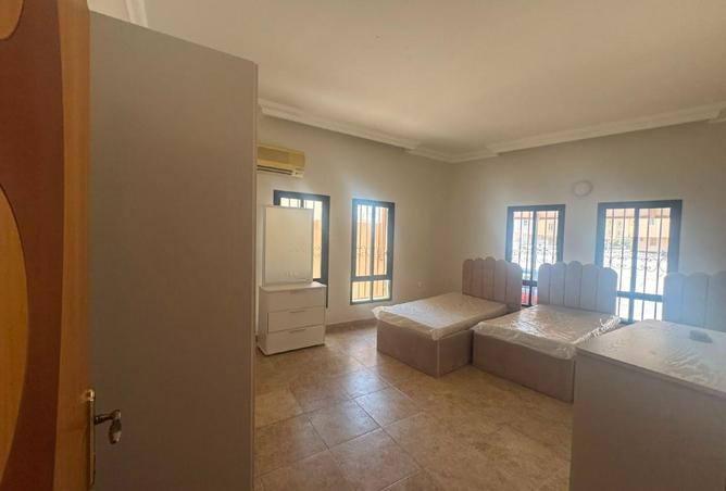54317211 - Property Image 2