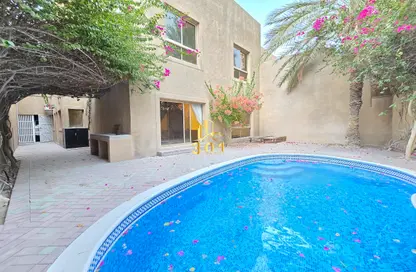 Villa - 4 Bedrooms - 4 Bathrooms for rent in Janabiya - Northern Governorate