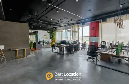 مكتب - 4 غرف نوم - 4 حمامات للايجار في السيف - محافظة العاصمة