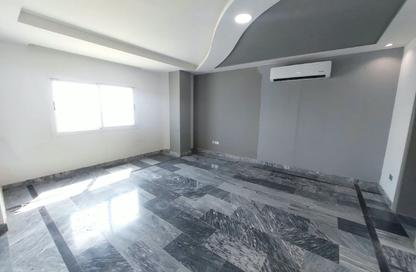 Apartment - 3 - 5 for rent in Hidd - Muharraq Governorate