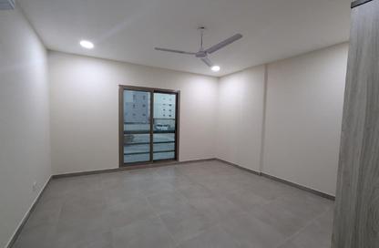 Apartment - 4 Bedrooms - 3 Bathrooms for rent in Janabiya - Northern Governorate Apartment - 4 Bedrooms - 3 Bathrooms for rent in Janabiya - Northern Governorate