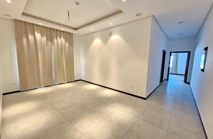 Apartment - 2 Bedrooms - 2 Bathrooms for rent in Galali - Muharraq Governorate