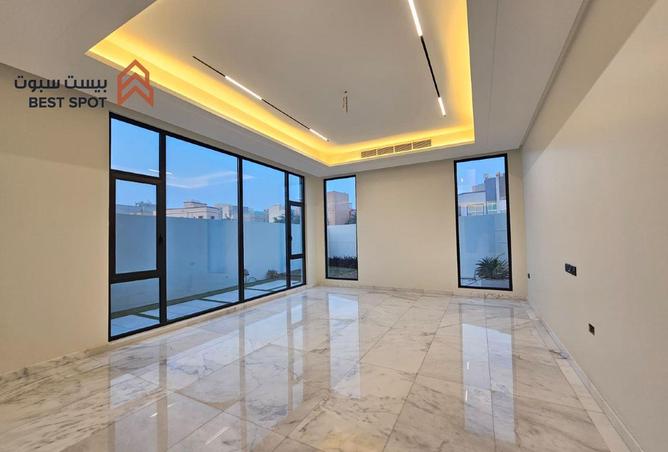 985639 - صورة العقار 3