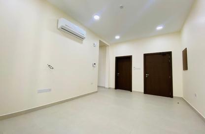 Apartment - 2 Bedrooms - 2 Bathrooms for rent in Um Al Hasam - Manama - Capital Governorate Apartment - 2 Bedrooms - 2 Bathrooms for rent in Um Al Hasam - Manama - Capital Governorate