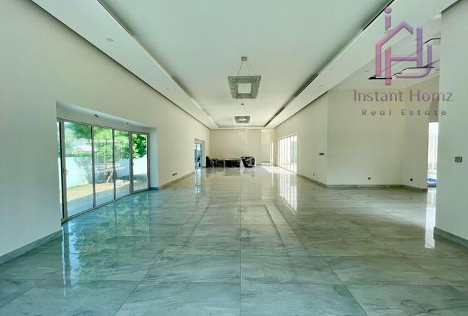 994219 - Property Image 2