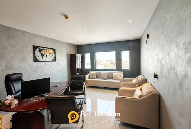 988820 - Property Image 3