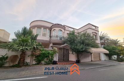 Villa - 5 Bedrooms - 6 Bathrooms for sale in Sanad - Central Governorate