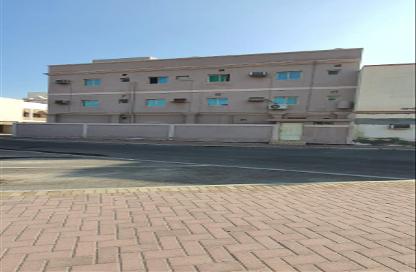 عمارة بالكامل - 8 غرف نوم - 8 حمامات للبيع في عالي - المحافظة الوسطى