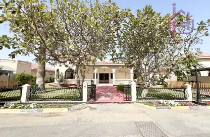 Villa - 4 Bedrooms - 4 Bathrooms for rent in Janabiya - Northern Governorate