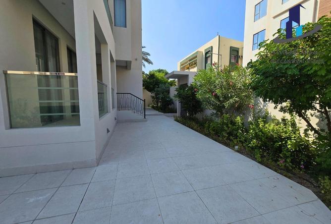 51746602 - Property Image 2