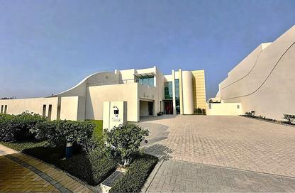 Villa - 5 - 7+ for sale in Durrat Al Bahrain - Southern Governorate
