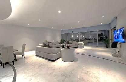 Villa - 5 - 7+ for sale in Durrat Al Bahrain - Southern Governorate