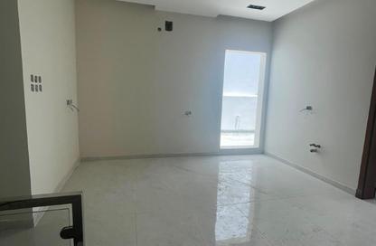 Villa - 5 Bedrooms - 6 Bathrooms for sale in Busaiteen - Muharraq Governorate Villa - 5 Bedrooms - 6 Bathrooms for sale in Busaiteen - Muharraq Governorate