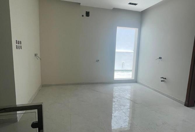 54398716 - صورة العقار 2