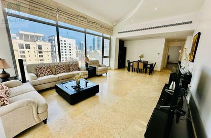 Apartment - 2 Bedrooms - 3 Bathrooms for rent in Al Juffair - Capital Governorate