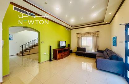 Villa - 3 - 3 for rent in Al Juffair - Capital Governorate
