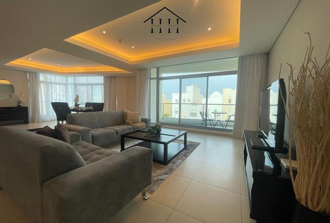 989260 - Property Image 2