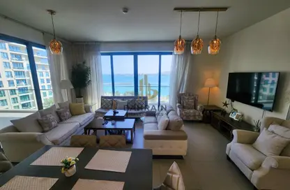 شقة - 3 غرف نوم - 3 حمامات للايجار في مراسي البحرين - ديار المحرق - المحرق