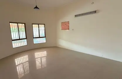 Apartment - 2 Bedrooms - 2 Bathrooms for rent in Jidhafs - Northern Governorate