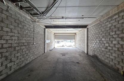 Shop - Studio - 2 Bathrooms for rent in Salmabad - Central Governorate
