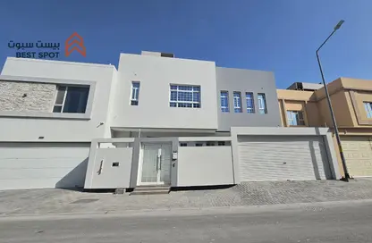 Villa - 4 Bedrooms - 5 Bathrooms for sale in Jid Al Haj - Northern Governorate