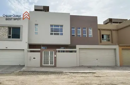 فيلا - 4 غرف نوم - 5 حمامات للبيع في جد الحاج - المحافظة الشمالية