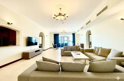 Apartment - 2 Bedrooms - 2 Bathrooms for rent in Al Juffair - Capital Governorate