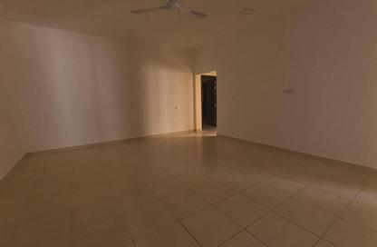 Apartment - 3 Bedrooms - 3 Bathrooms for rent in Jid Ali - Central Governorate