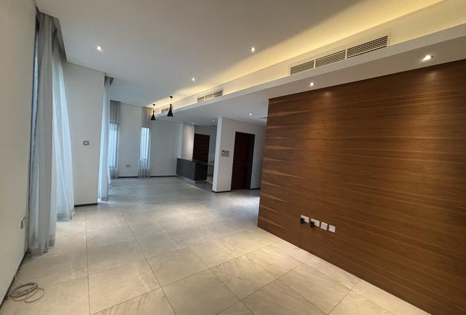 56361888 - Property Image 2