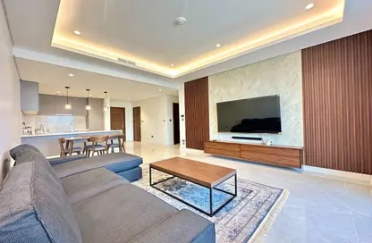 Apartment - 2 Bedrooms - 3 Bathrooms for rent in Canal View - Dilmunia Island - Muharraq Governorate