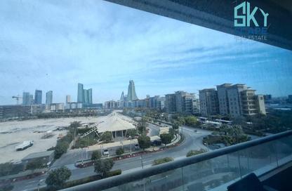 Apartment - 2 Bedrooms - 3 Bathrooms for rent in Reef Island - Capital Governorate