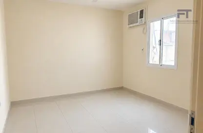 Apartment - 2 Bedrooms - 2 Bathrooms for rent in Manama - Capital Governorate