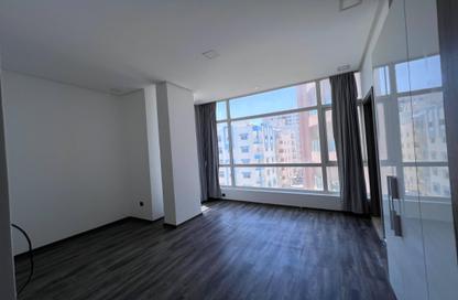 Apartment - 3 Bedrooms - 3 Bathrooms for rent in Hidd - Muharraq Governorate Apartment - 3 Bedrooms - 3 Bathrooms for rent in Hidd - Muharraq Governorate