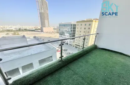 Apartment - 1 Bedroom - 2 Bathrooms for rent in Sanabis - Manama - Capital Governorate