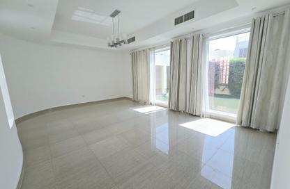 Villa - 4 Bedrooms - 5 Bathrooms for rent in Janabiya - Northern Governorate