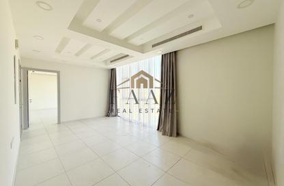 Apartment - 3 Bedrooms - 2 Bathrooms for rent in Mahooz - Manama - Capital Governorate
