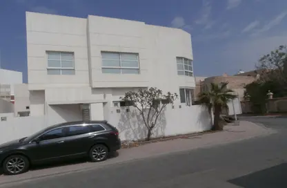 Villa - 3 Bedrooms - 3 Bathrooms for sale in Janabiya - Northern Governorate