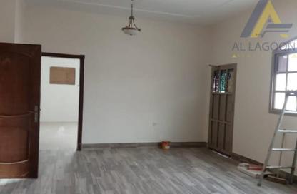 Whole Building - 3 - 3 for sale in Isa Town - Central Governorate Whole Building - 3 - 3 for sale in Isa Town - Central Governorate
