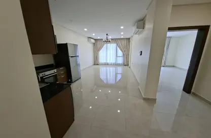 Apartment - 2 Bedrooms - 2 Bathrooms for rent in Al Burhama - Manama - Capital Governorate