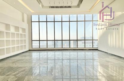 Penthouse - 2 Bedrooms - 3 Bathrooms for rent in Seef - Capital Governorate
